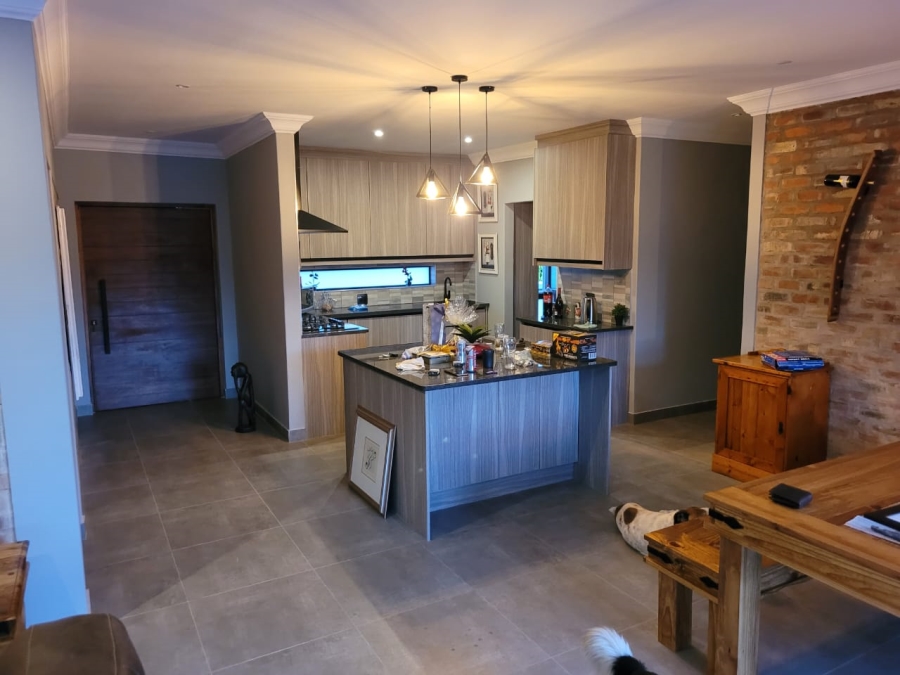 3 Bedroom Property for Sale in Wilkoppies North West